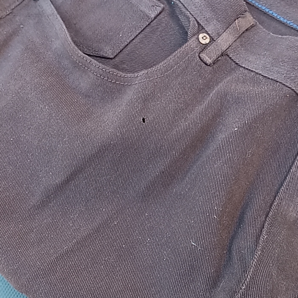 2/25Pants - Picture 4 of 4